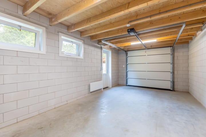 Photo 47 of Hesselingendijk 16