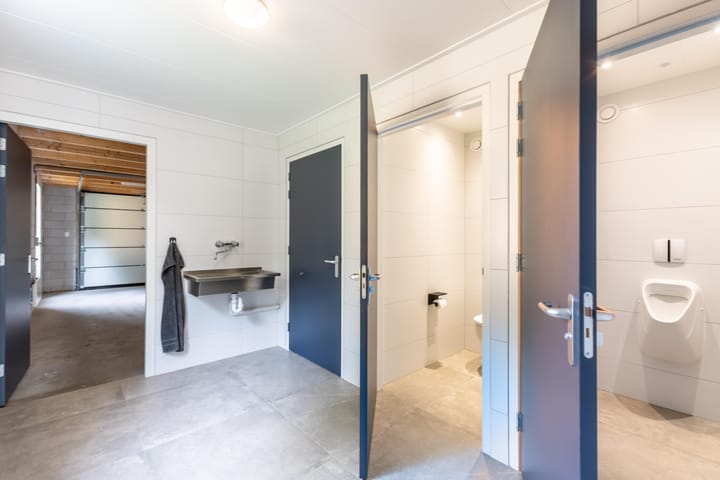 Photo 48 of Hesselingendijk 16