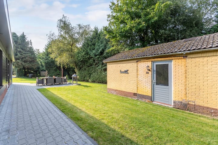 Photo 49 of Hesselingendijk 16