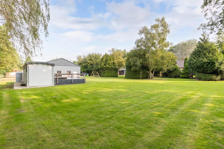 Photo 42 of Hesselingendijk 16