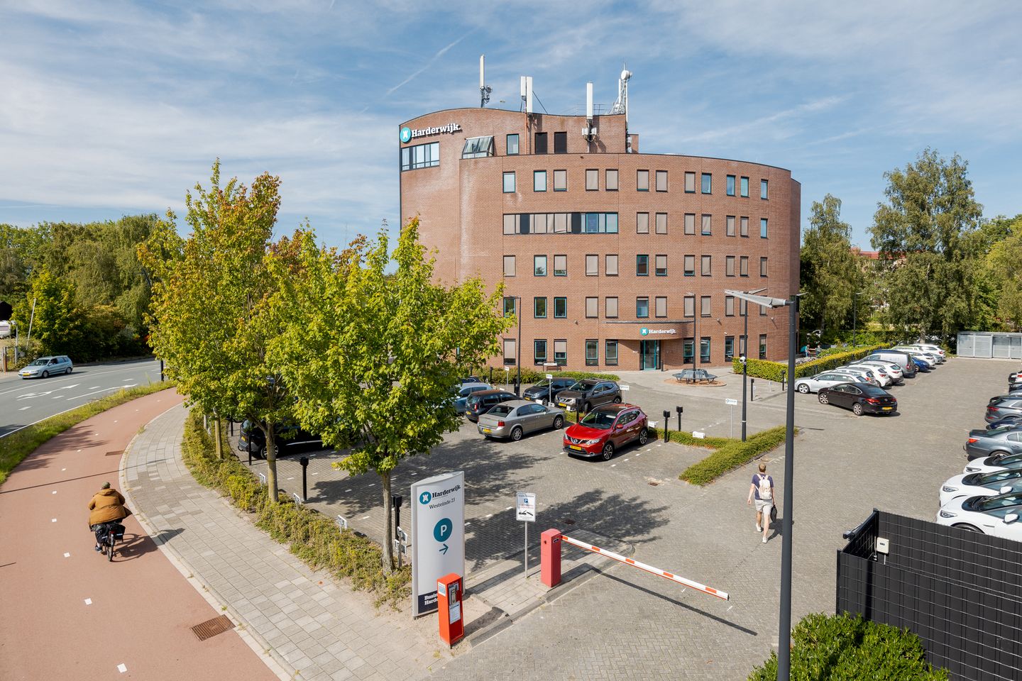 Bekijk foto 2 van Westeinde 23