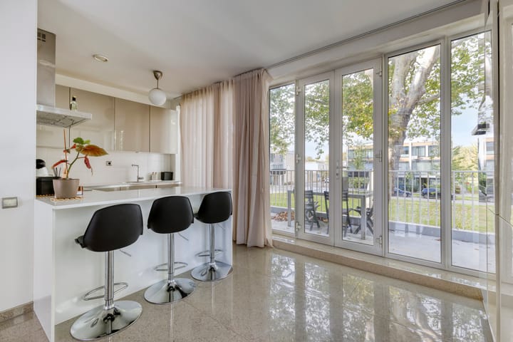 Photo 20 of Pauwenburg 20