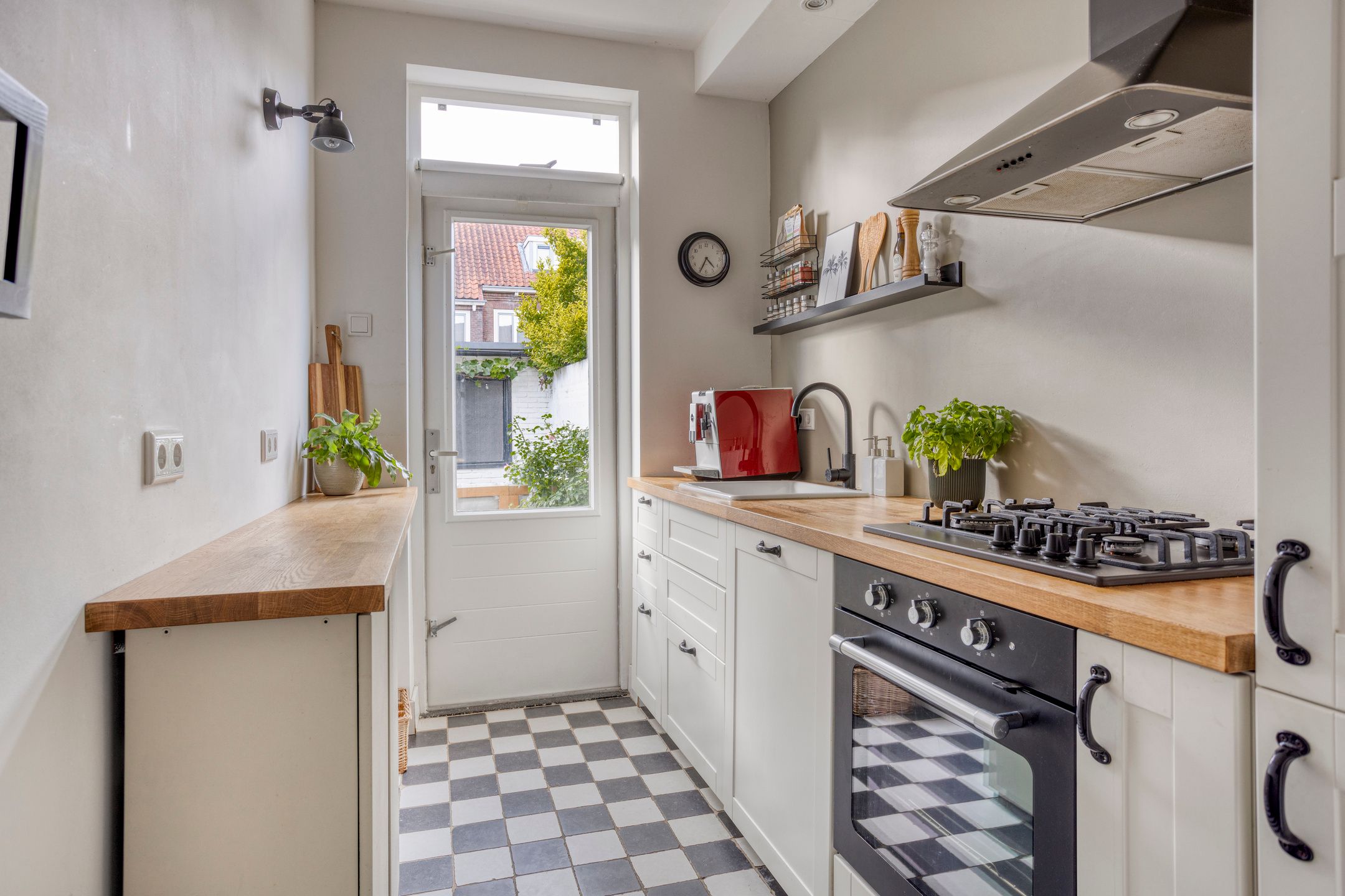 Foto 9 van Pieter van Osstraat 10