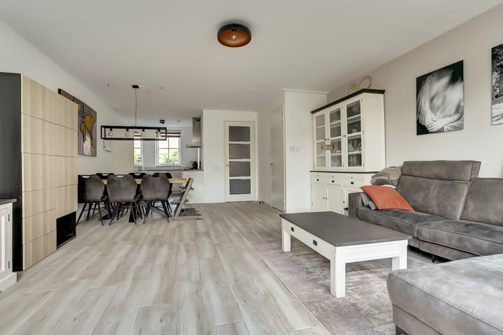 Foto 5 van van Voornestraat 14