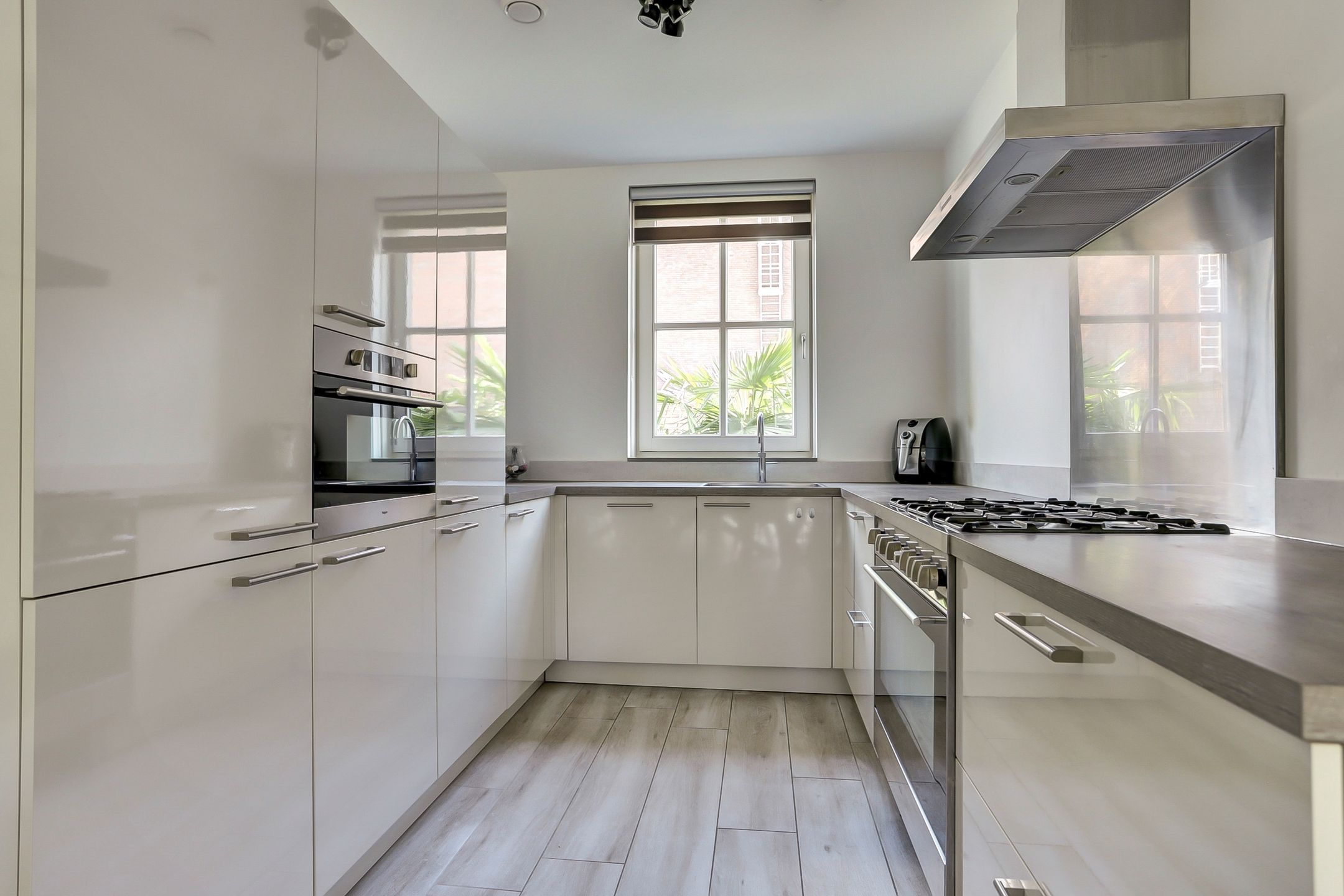 Foto 9 van van Voornestraat 14