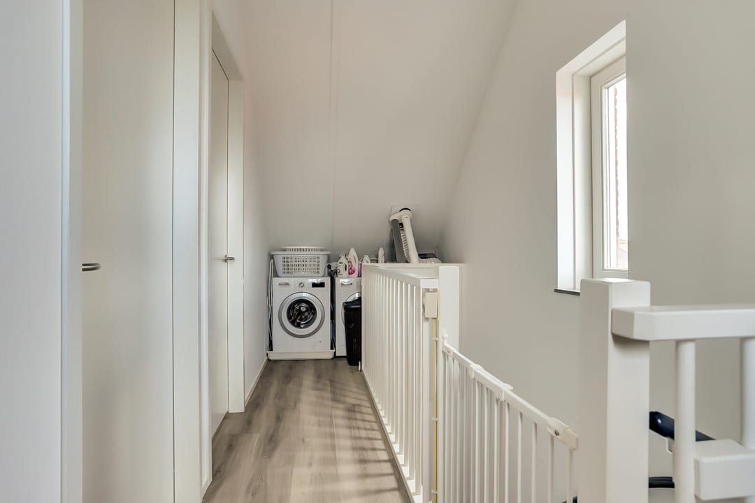 Foto 22 van van Voornestraat 14