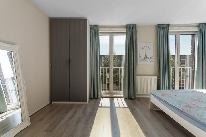 Foto 15 van Midzwaard 23