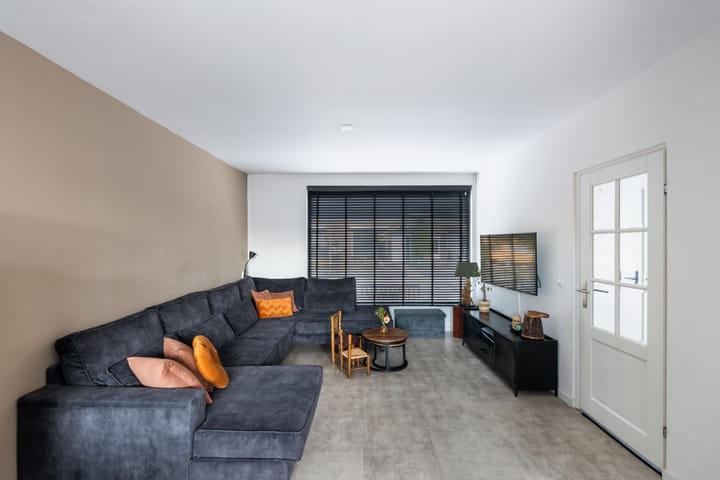 Foto 20 van Moerbeistraat 7