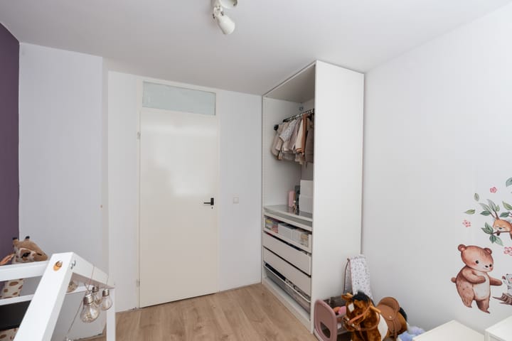 Foto 33 van Moerbeistraat 7