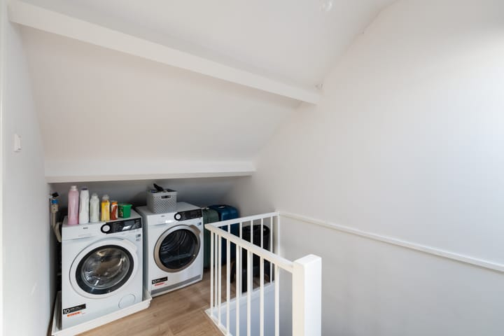 Foto 36 van Moerbeistraat 7