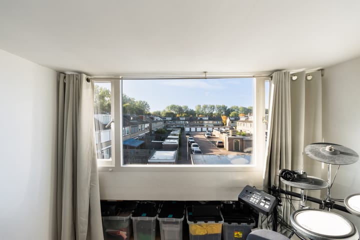 Foto 38 van Moerbeistraat 7