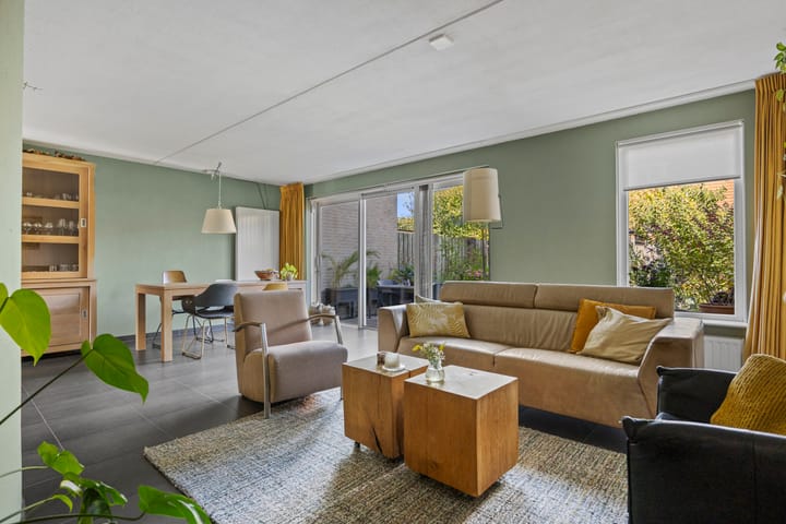 Foto 2 van Schrijverstraat 3