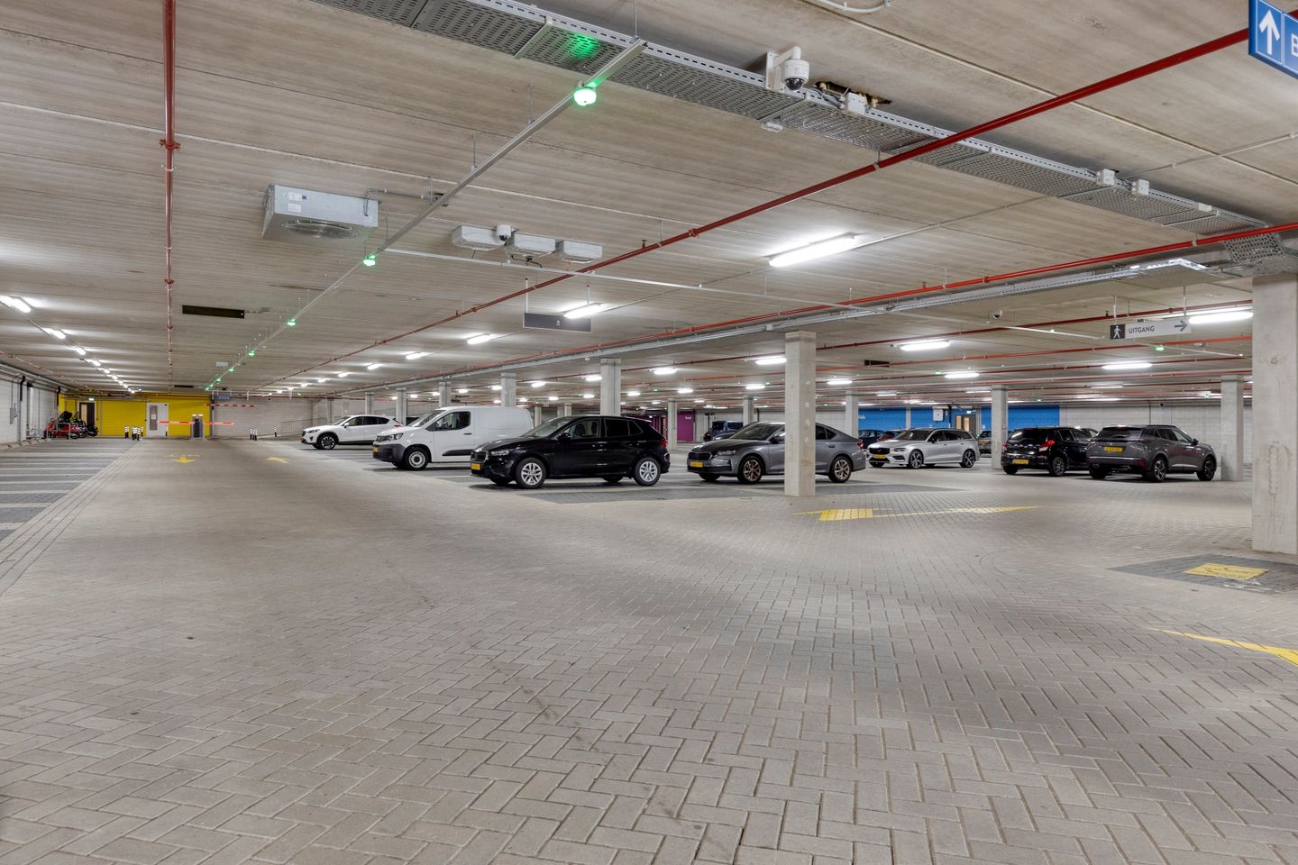 Foto 25 van Perzikweg 122