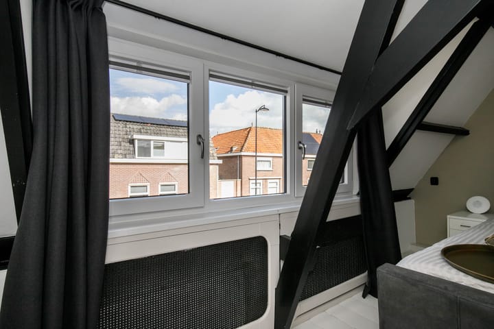 Foto 24 van Lange Burchwal 37