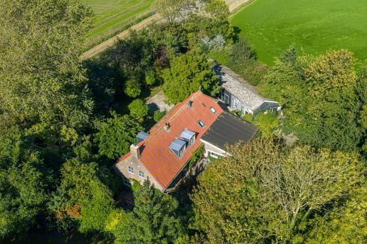 Foto 2 van Wierumerwei 12