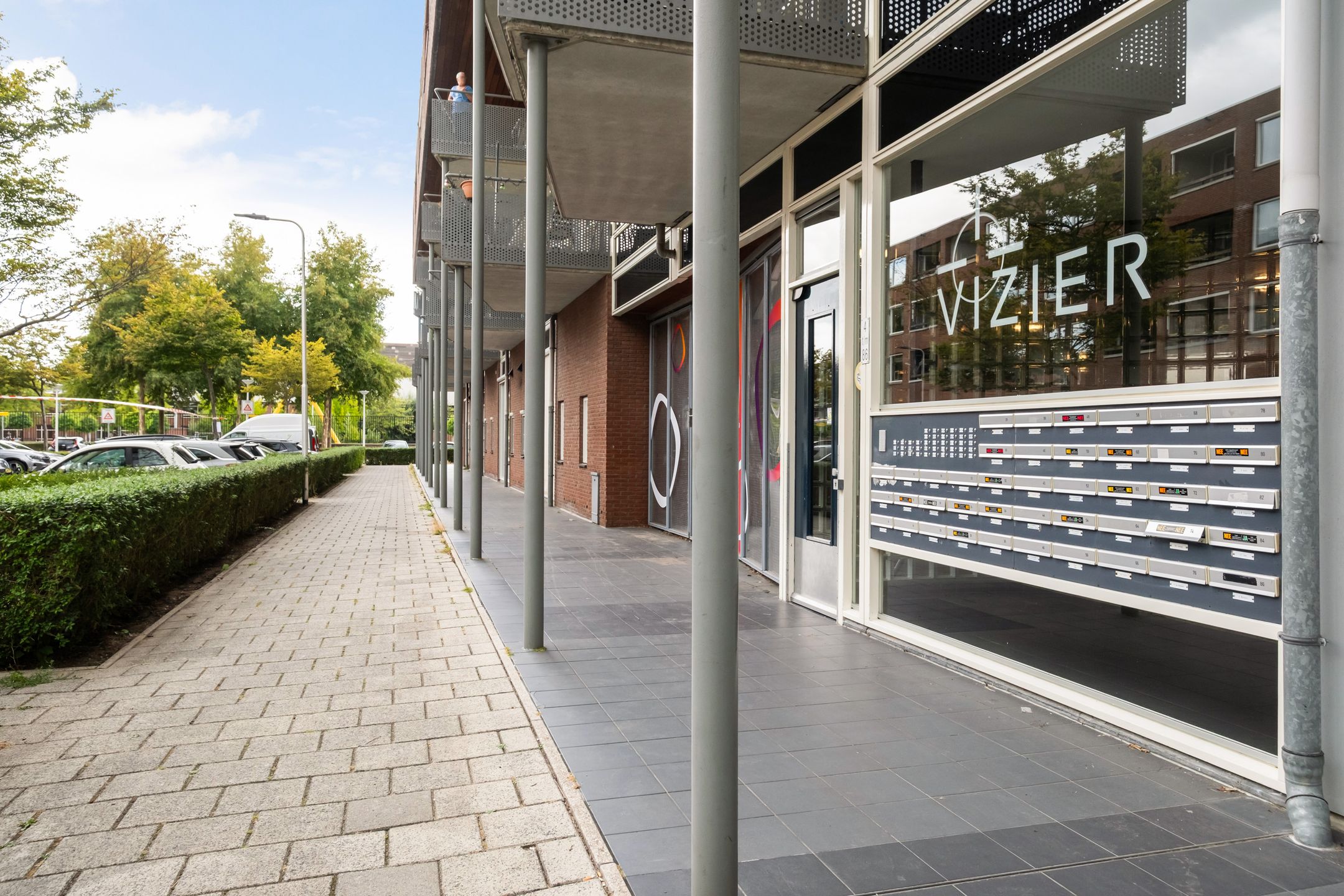 Foto 6 van Tiranastraat 84