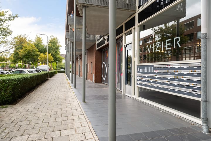 Foto 6 van Tiranastraat 84