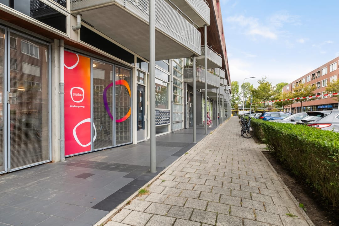 Foto 7 van Tiranastraat 84