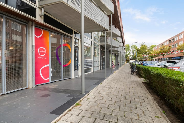 Foto 7 van Tiranastraat 84