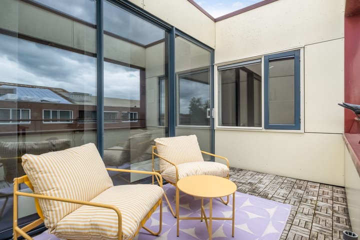 Foto 25 van Tiranastraat 84