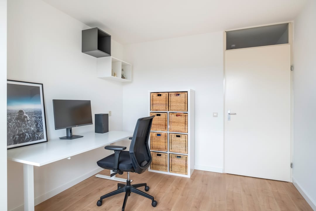 Foto 28 van Tiranastraat 84