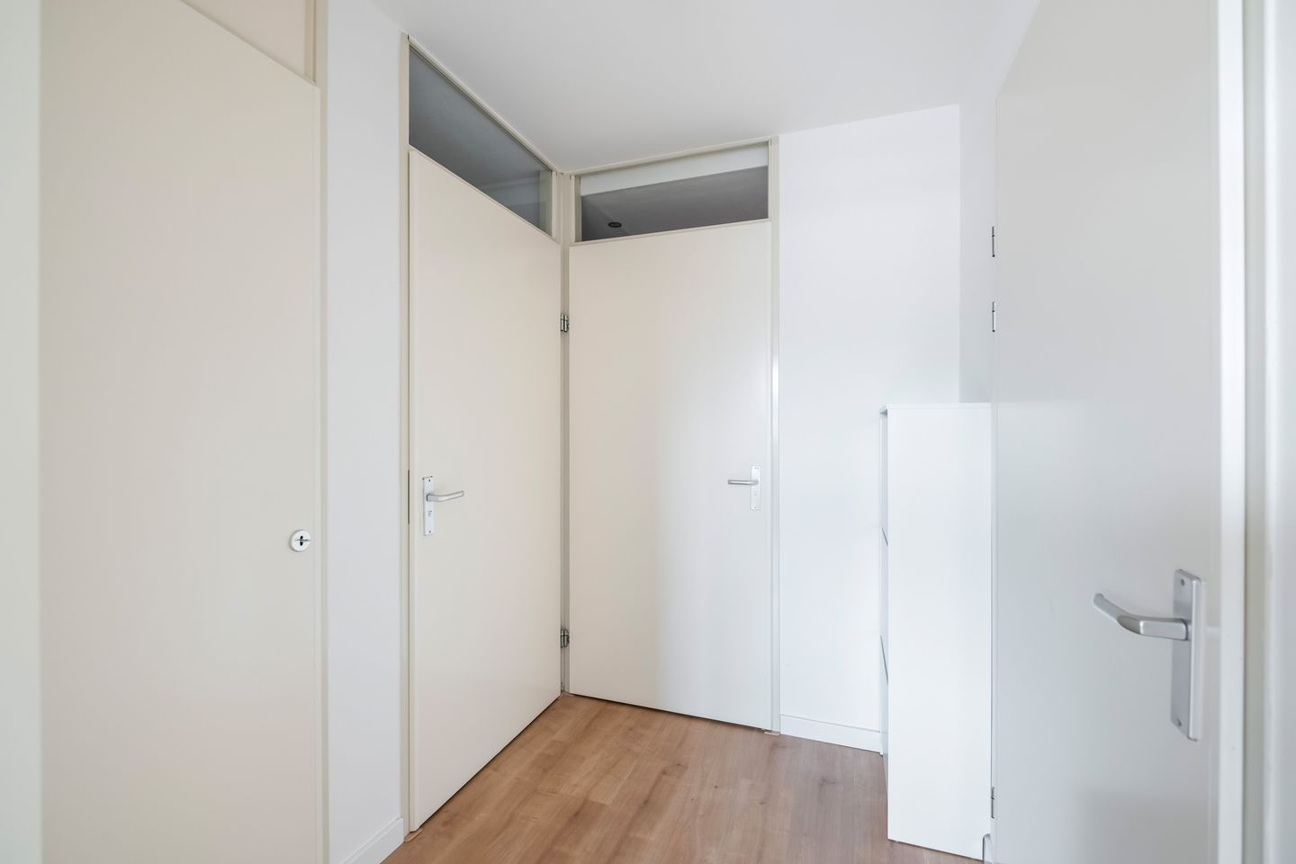 Foto 29 van Tiranastraat 84