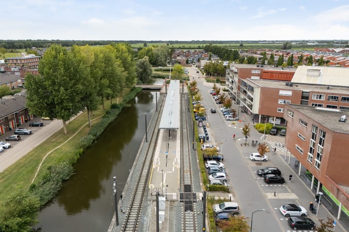 Foto 38 van Tiranastraat 84