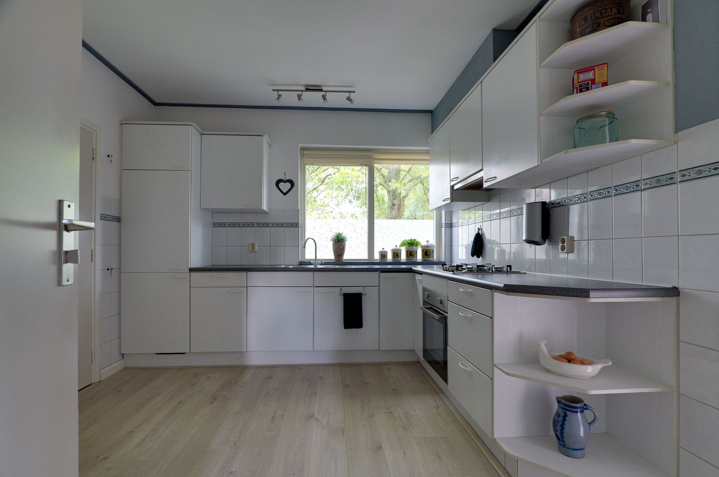 Photo 10 of Oosteinde 16