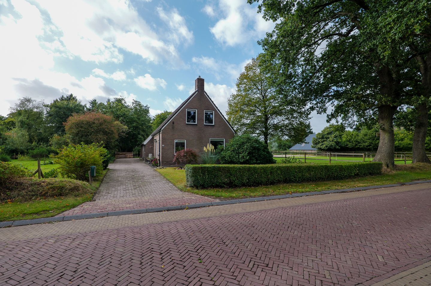 Photo 40 of Oosteinde 16