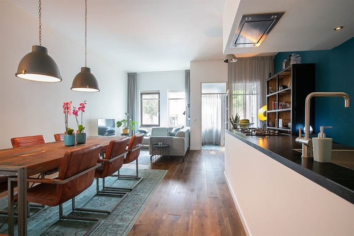 Foto 2 van Volksplein 87-A