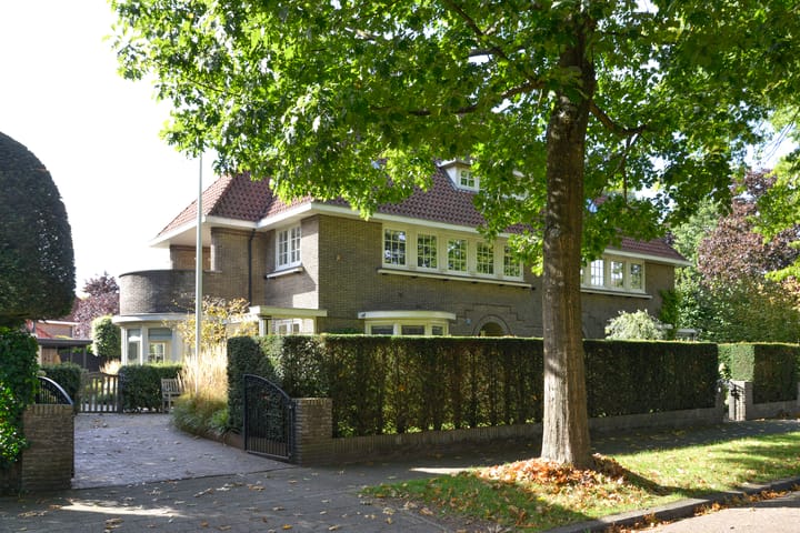 Photo 2 of Burgemeester s'Jacoblaan 48