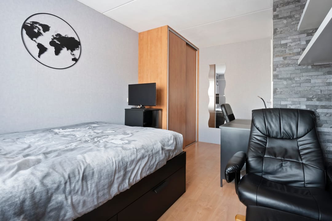 Photo 32 of Enkweg 33