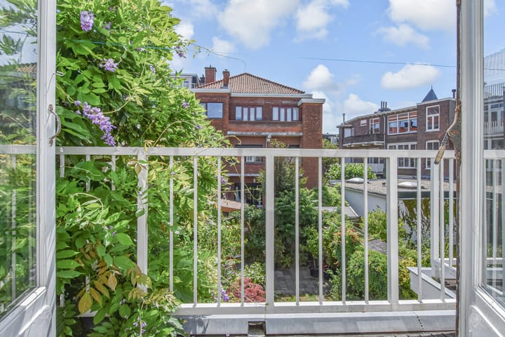 Foto 33 van Van Beverningkstraat 50