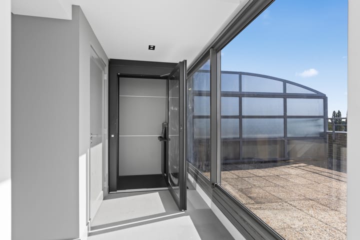 Photo 37 of Het Masker 148