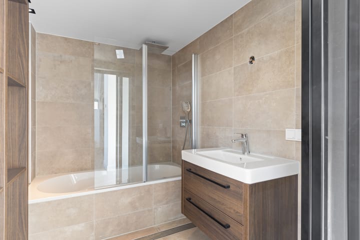 Photo 43 of Het Masker 148