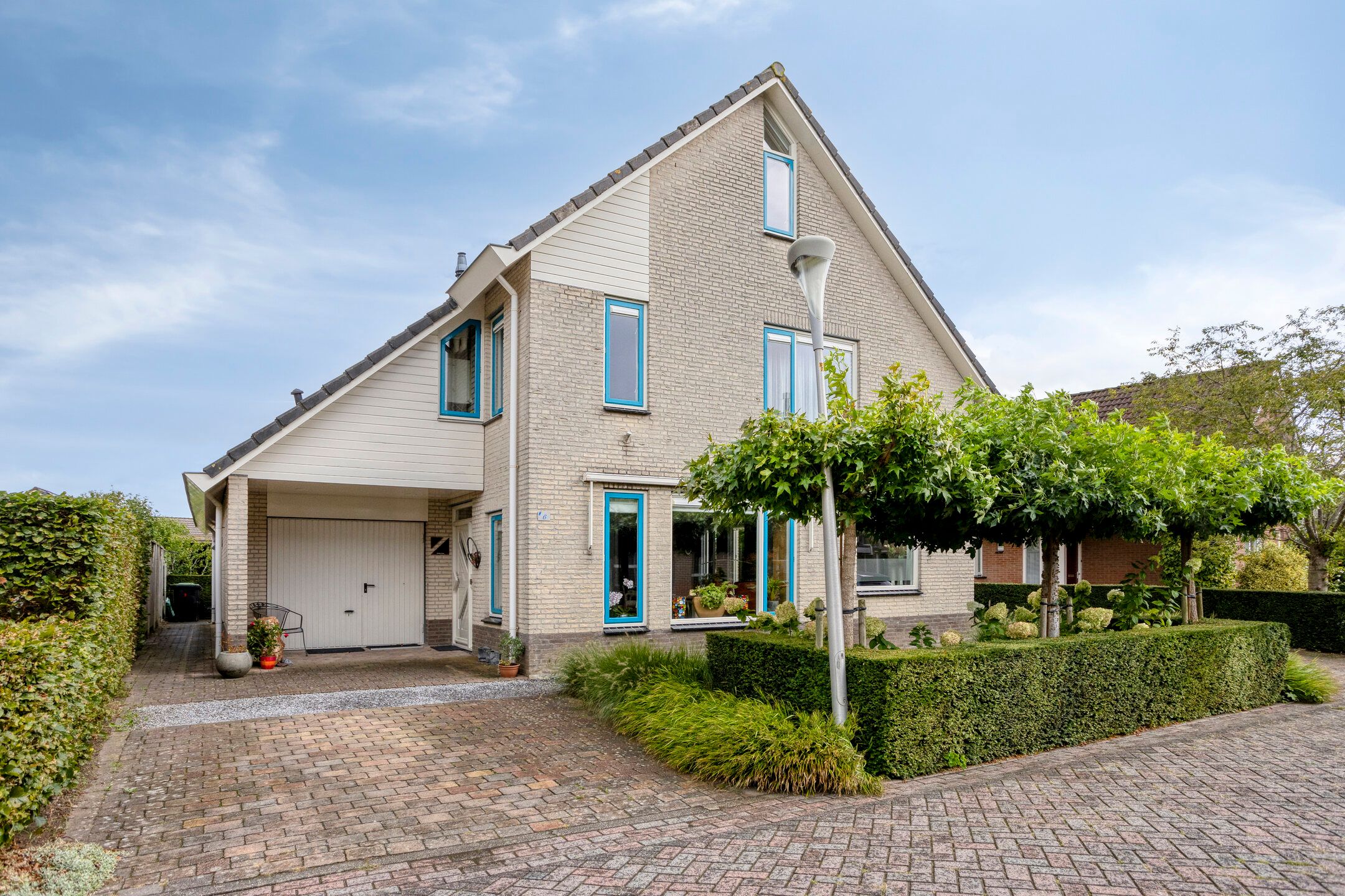 Photo 3 of Vliegersveld 6