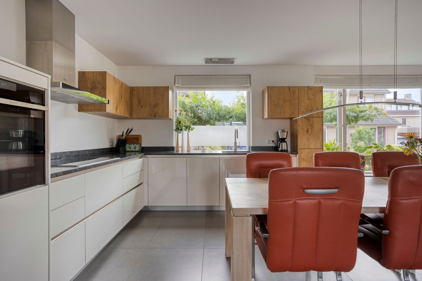 Photo 14 of Vliegersveld 6