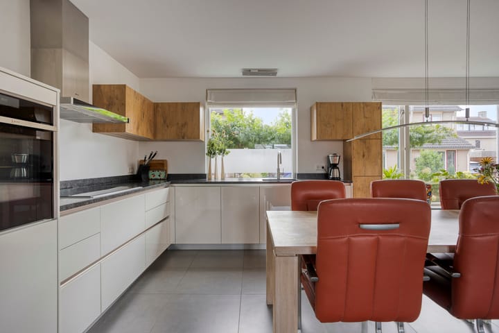 Foto 14 van Vliegersveld 6