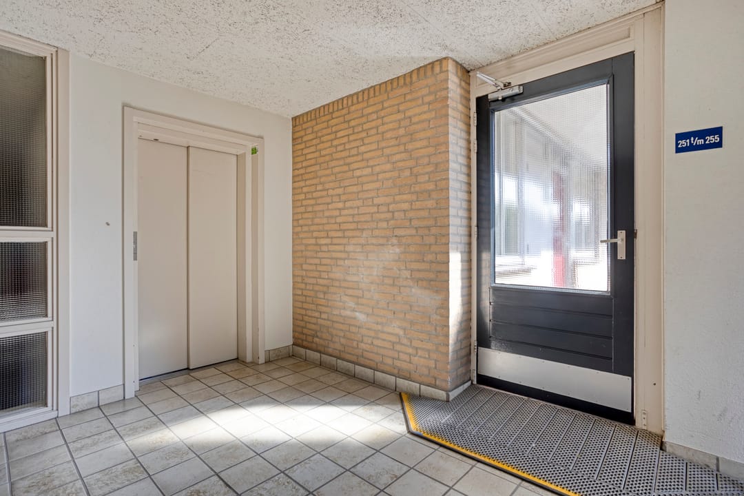 Foto 28 van Veemarkt 253