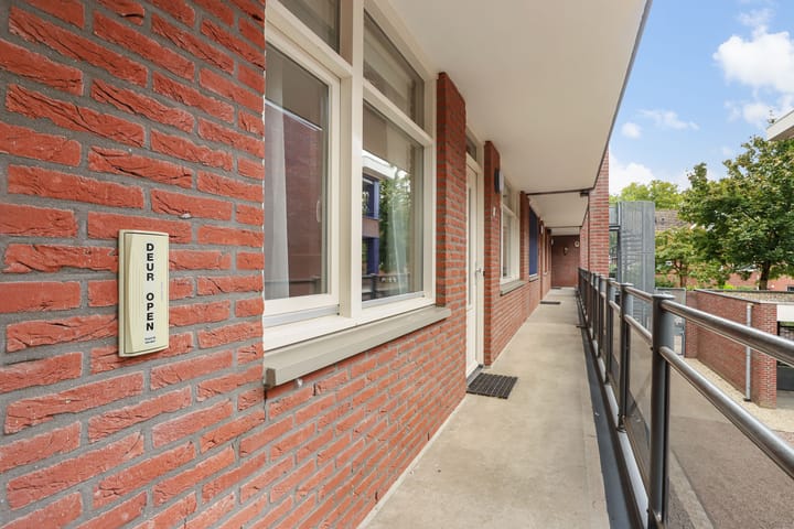 Foto 6 van Bloemstraat 21