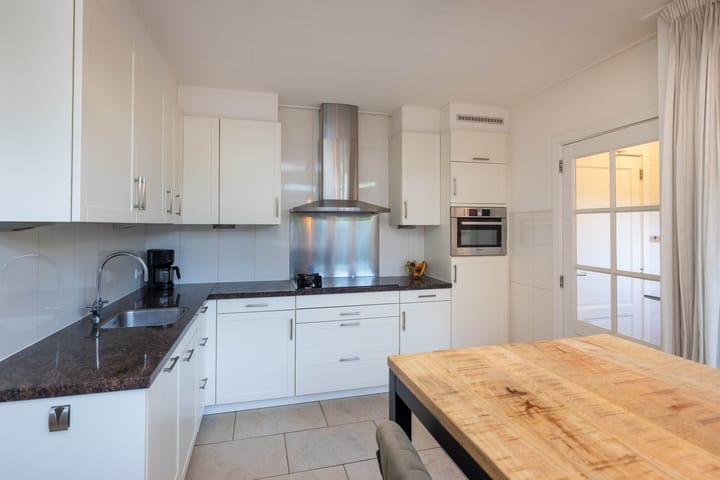 Photo 12 of Mesdagstraat 27