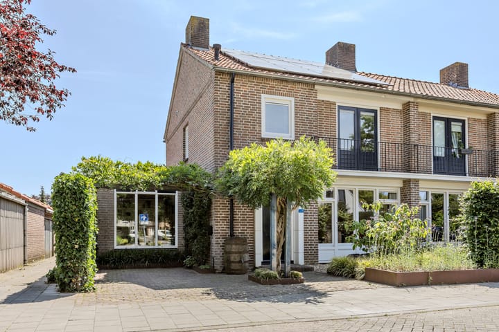 Foto 1 van Pater Berthierstraat 2