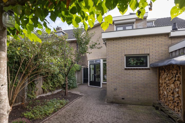 Photo 35 of Mesdagstraat 27