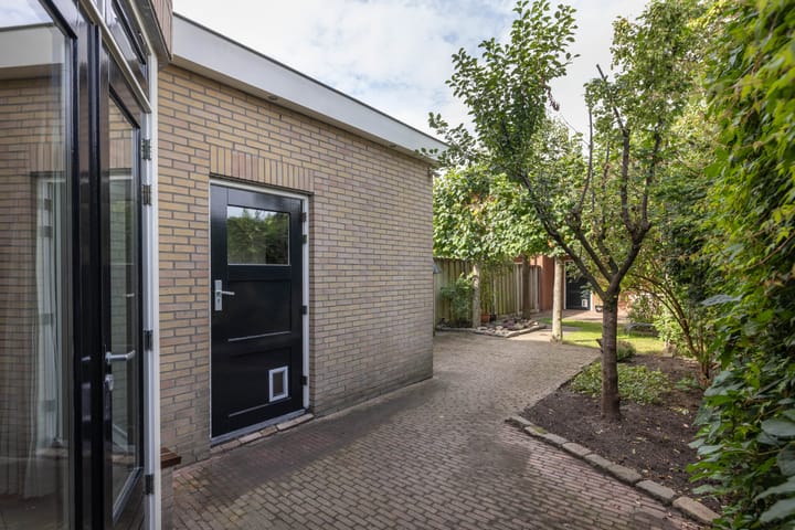 Photo 37 of Mesdagstraat 27