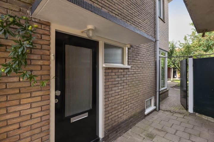Photo 38 of Mesdagstraat 27
