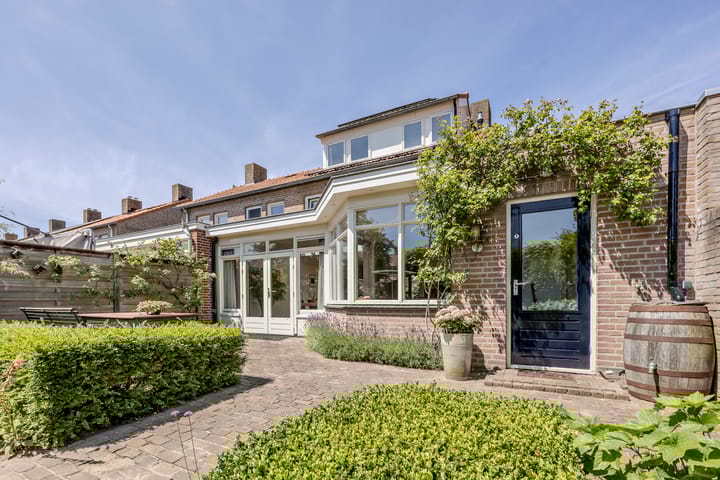 Foto 39 van Pater Berthierstraat 2