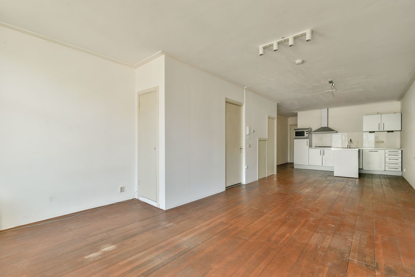 Photo 4 of Bilderdijkstraat 192-1