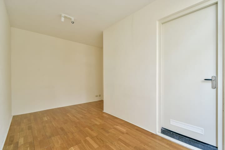 Foto 12 van Bilderdijkstraat 192-1