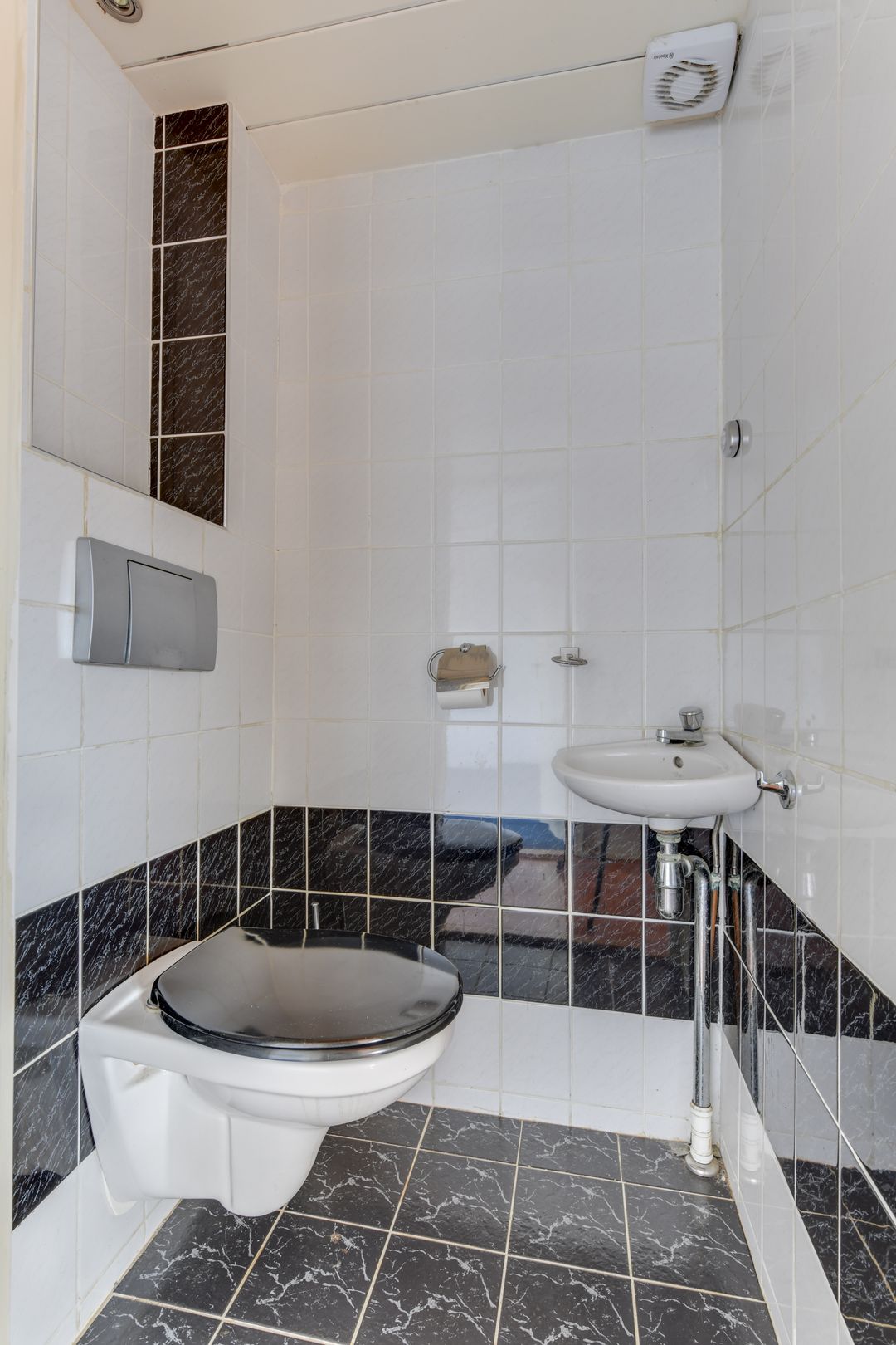 Foto 28 van Leeuwerikstraat 1