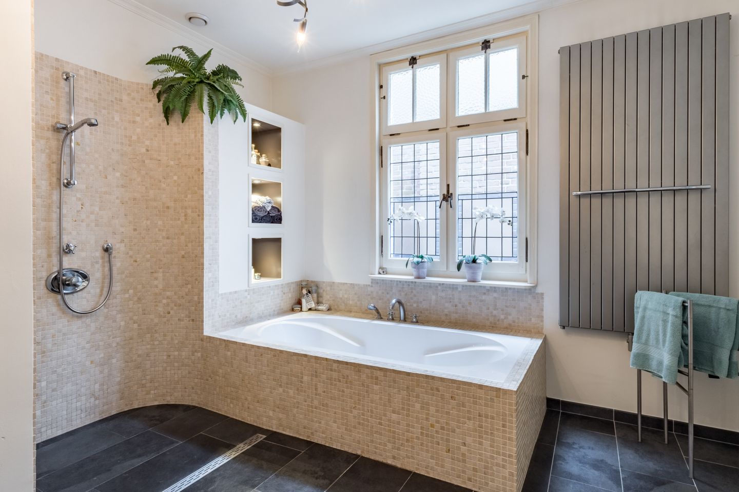 Foto 19 van Grotestraat 75